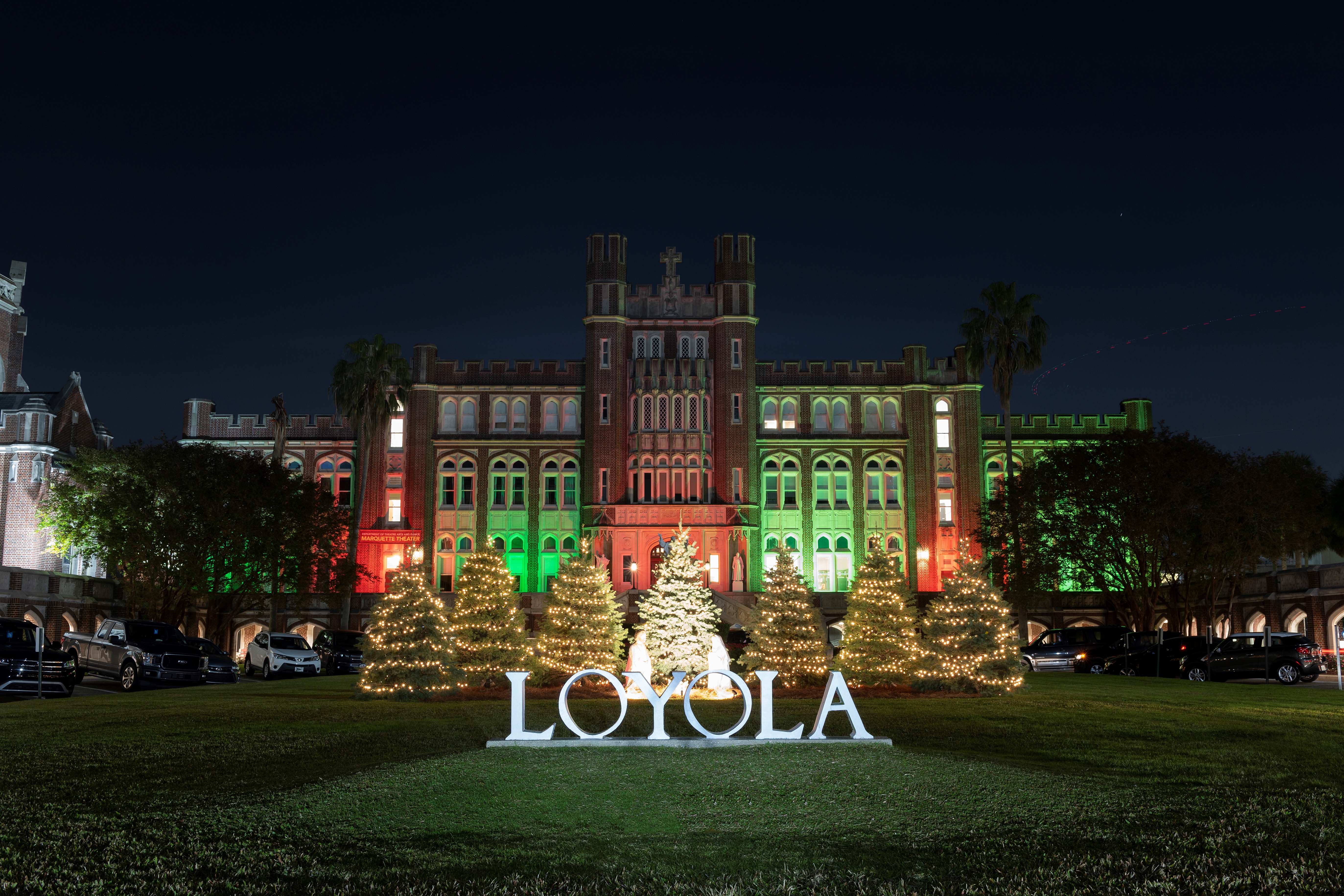 Marquette Hall Christmas Photo 