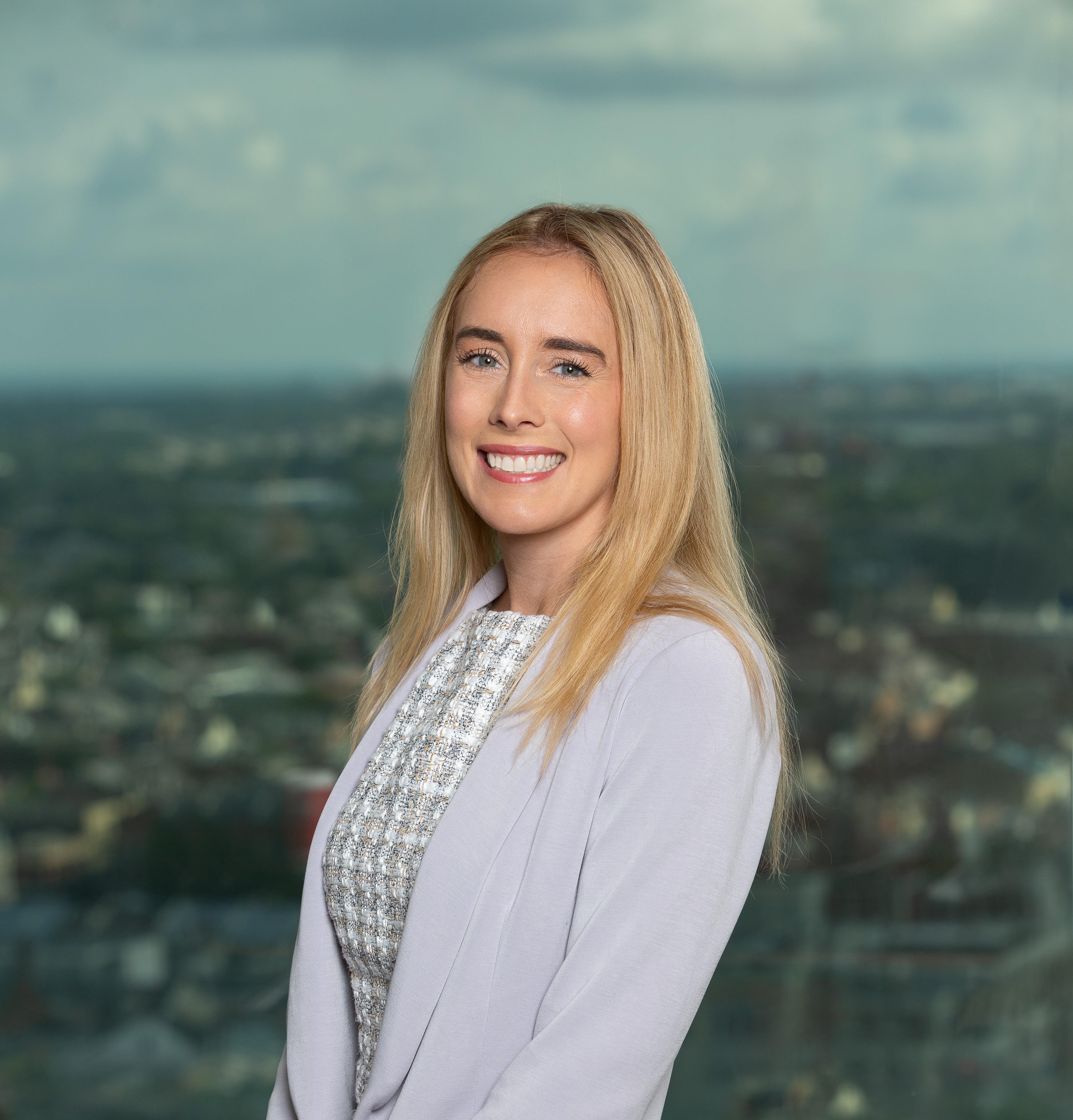 Courtney Hurtig headshot