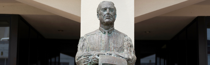 Statue in front of Loyola University New Orleans College of Law.