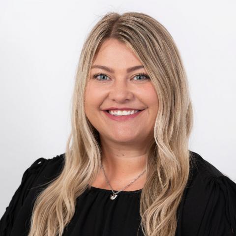 Grace Kalka Headshot