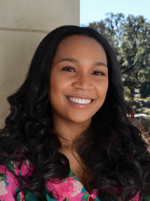 Photo of Elyse Harrison